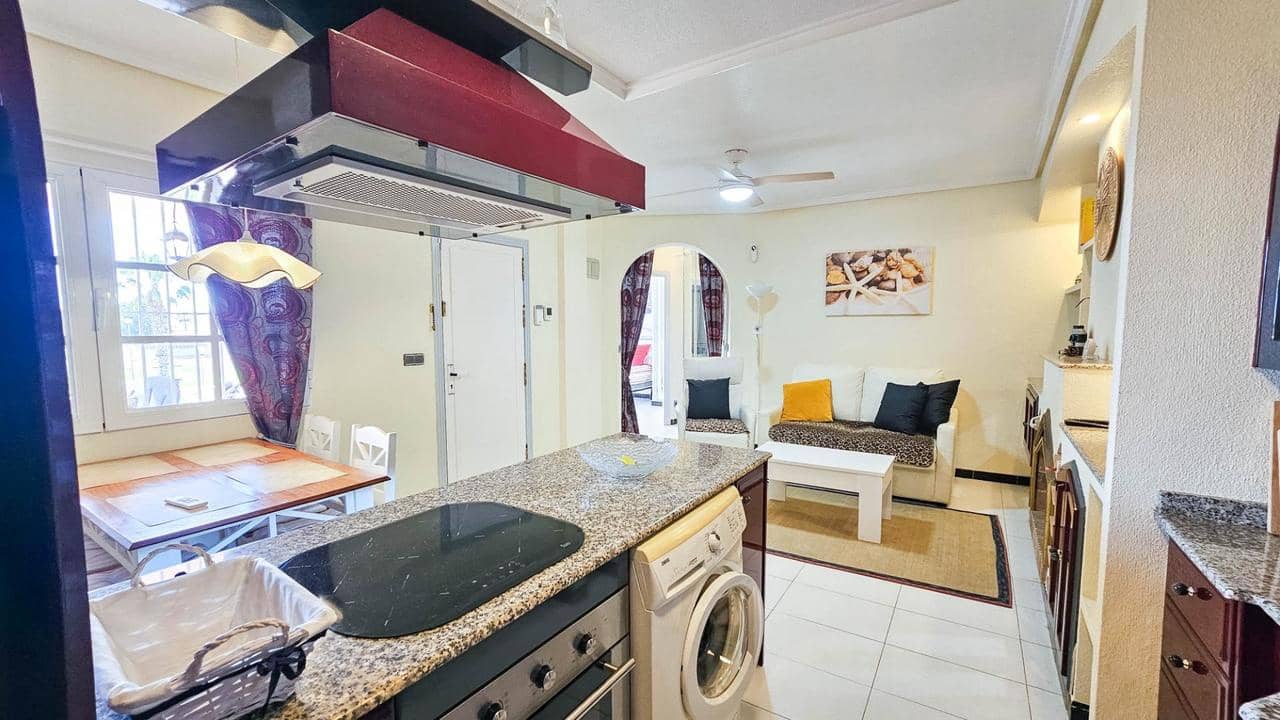 2 quarto Bungalow para venda em Orihuela Costa com piscina - 176 000 € (Ref: 9893850)