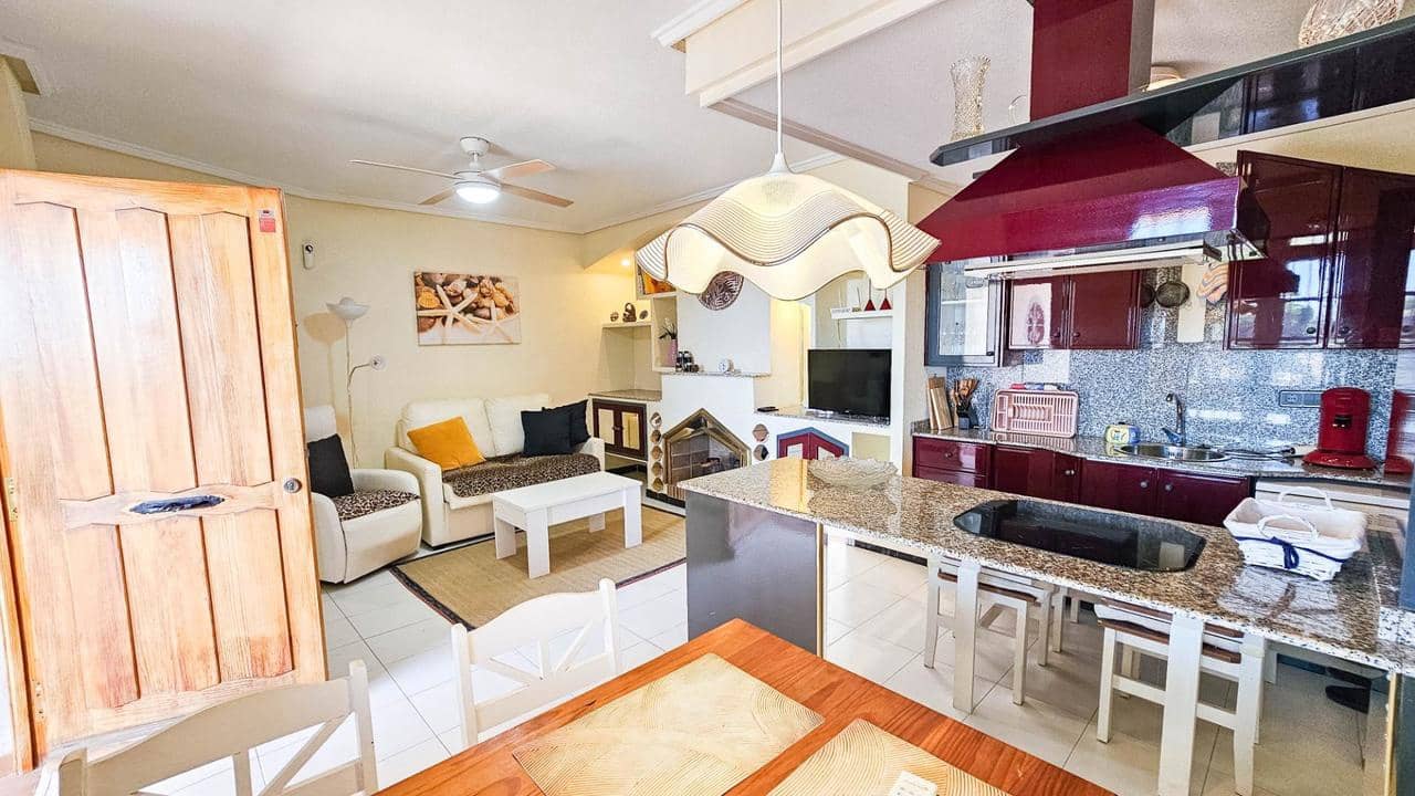 2 quarto Bungalow para venda em Orihuela Costa com piscina - 176 000 € (Ref: 9893850)