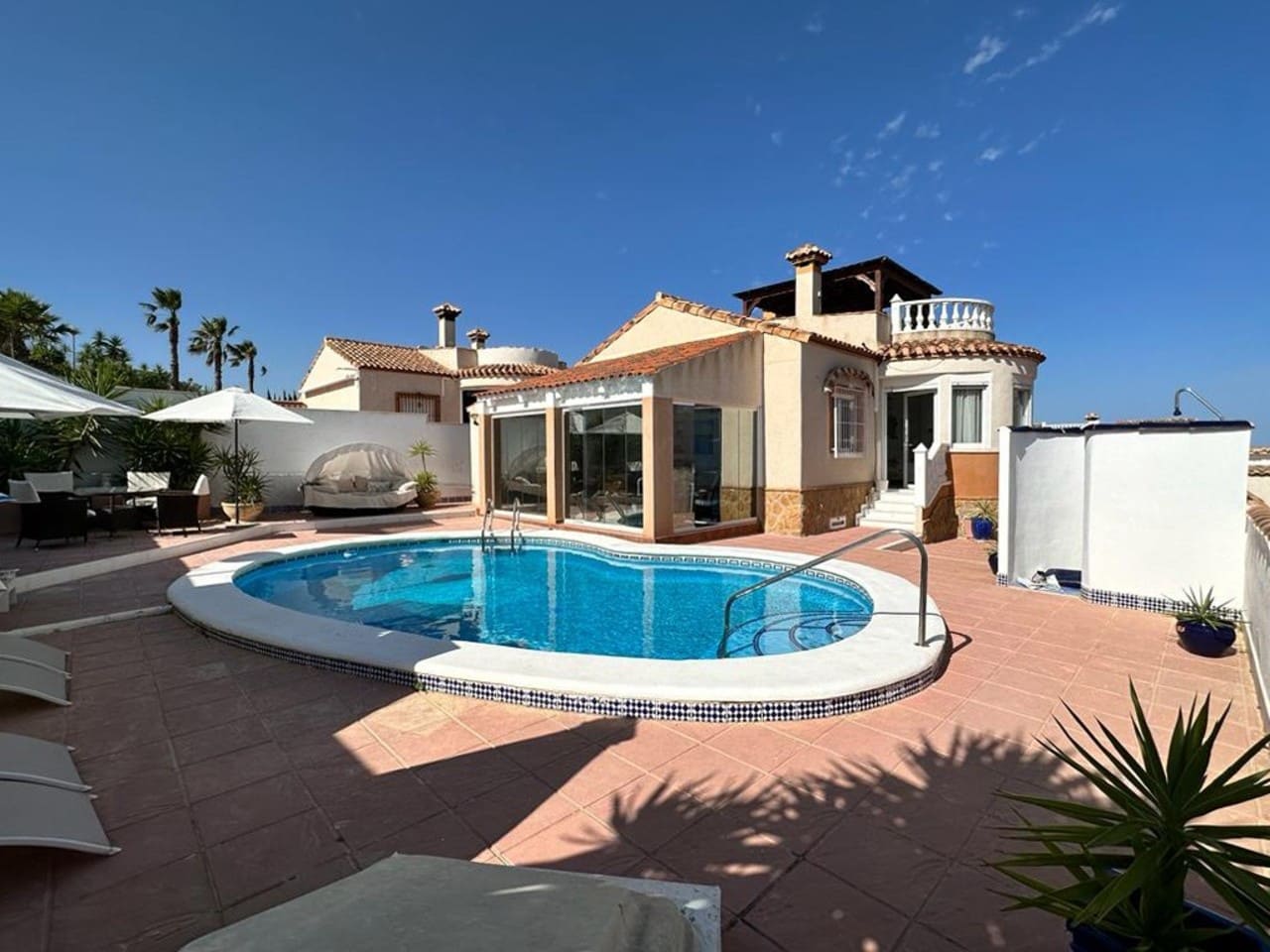 4 quarto Moradia para venda em San Miguel de Salinas - 335 000 € (Ref: 9893851)