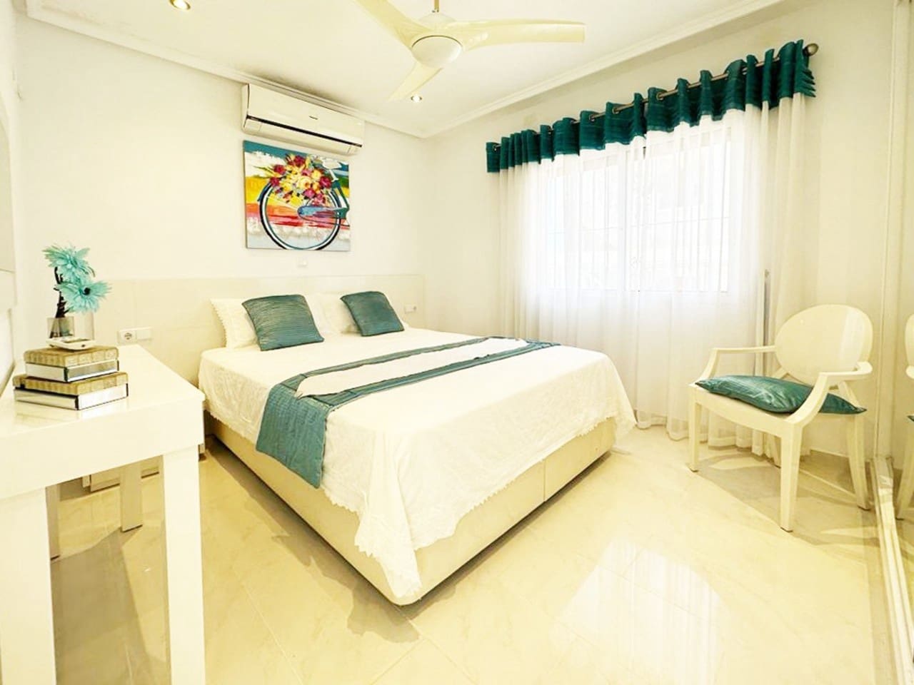 4 quarto Moradia para venda em San Miguel de Salinas - 335 000 € (Ref: 9893851)