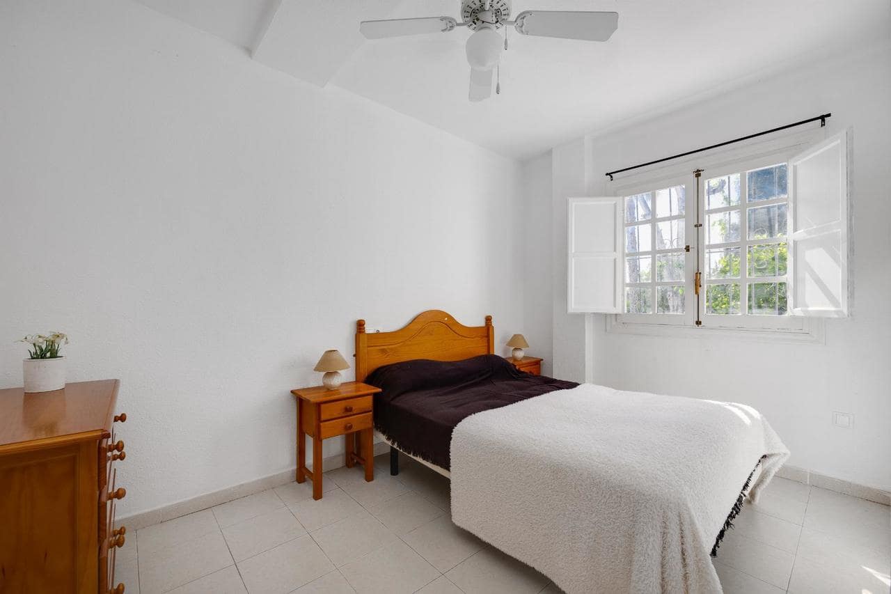 2 slaapkamer Bungalow te koop in Torrevieja - € 139.500 (Ref: 9893852)