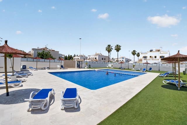 Apartamento de 3 habitaciones en El Molino, Torrevieja en venta con piscina - 195.000 € (Ref: 9893854)