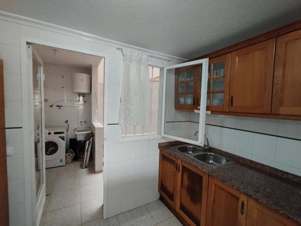 3 soveværelse Lejlighed til salg i Torrevieja med swimmingpool - € 240.000 (Ref: 9893857)