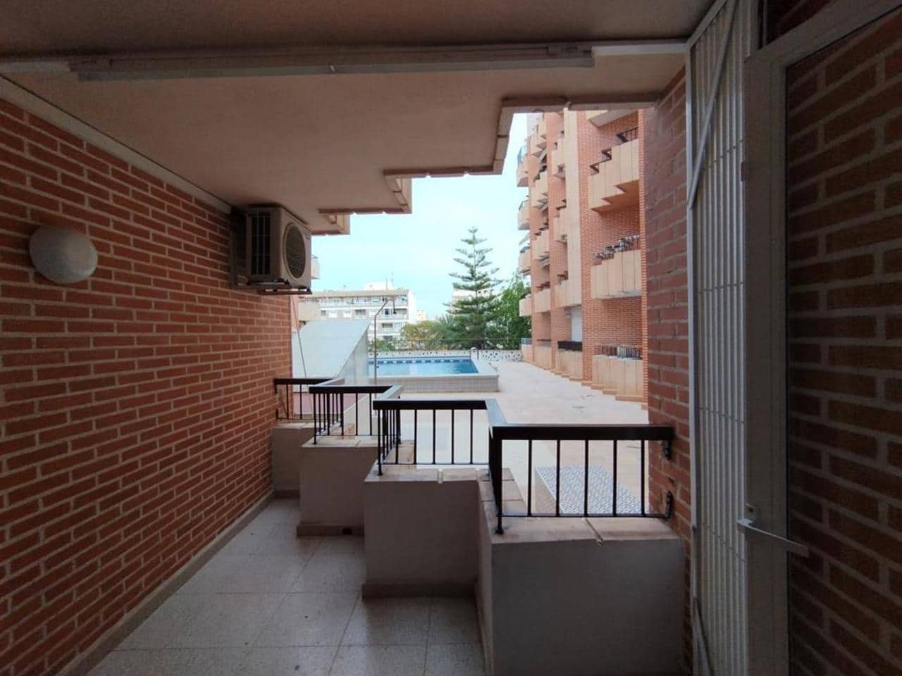 3 soveværelse Lejlighed til salg i Torrevieja med swimmingpool - € 240.000 (Ref: 9893857)