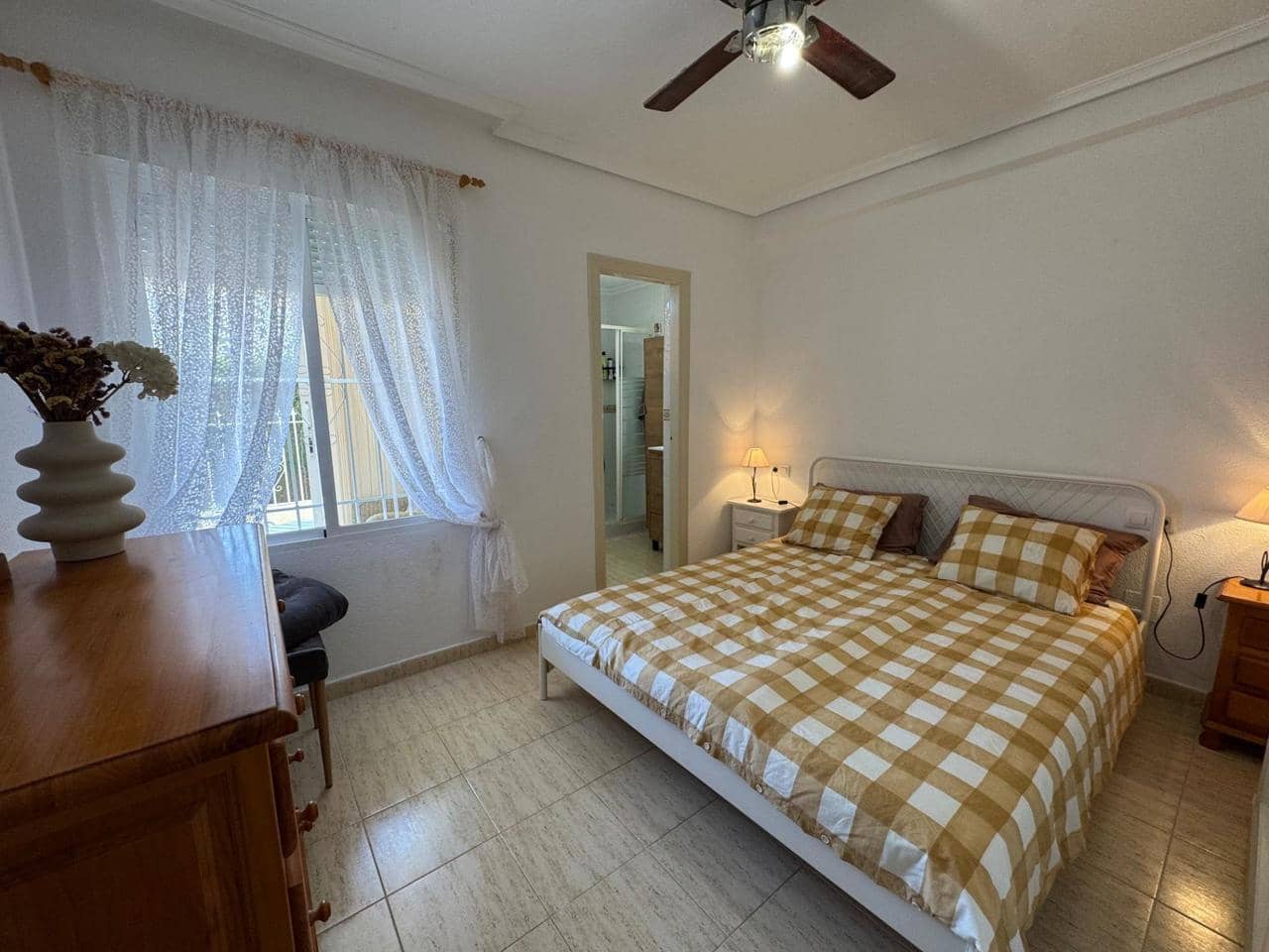 3 bedroom Bungalow for sale in Torrevieja with pool - € 169,900 (Ref: 9893858)