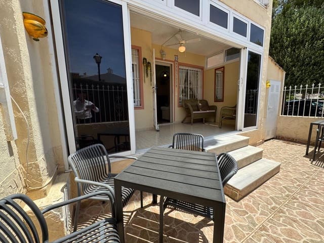 3 bedroom Bungalow for sale in El Molino, Torrevieja with pool - € 169,900 (Ref: 9893858)