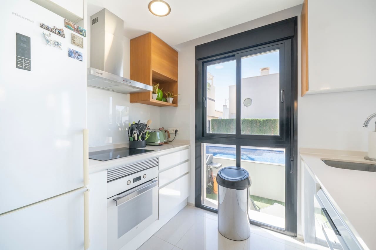 3 camera da letto Villa in vendita in Ciudad Quesada con piscina garage - 399.000 € (Rif: 9896316)
