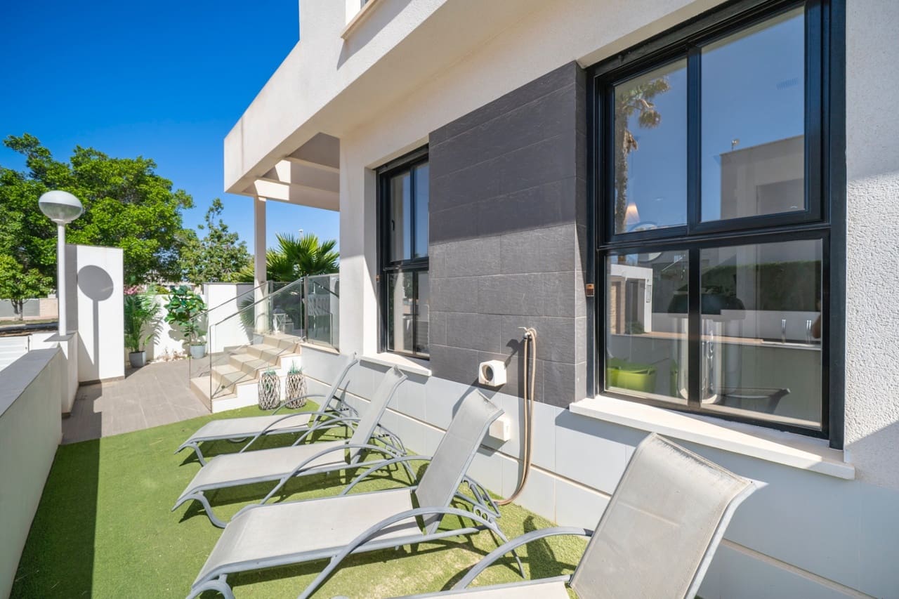 3 camera da letto Villa in vendita in Ciudad Quesada con piscina garage - 399.000 € (Rif: 9896316)