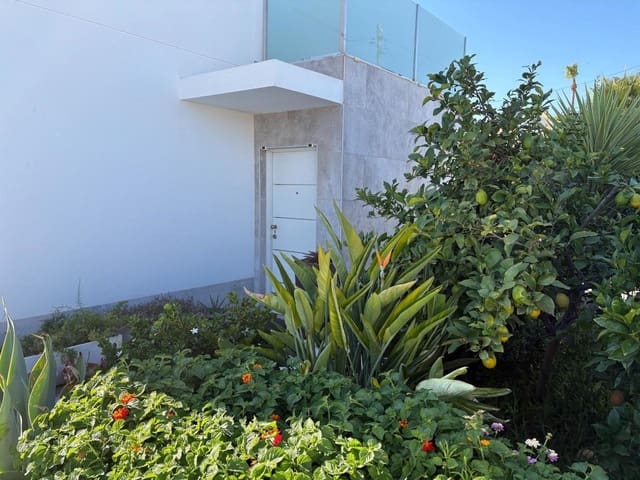 2 Zimmer Villa zu verkaufen in El Molino, Torrevieja mit Pool - 465.000 € (Ref: 9899170)