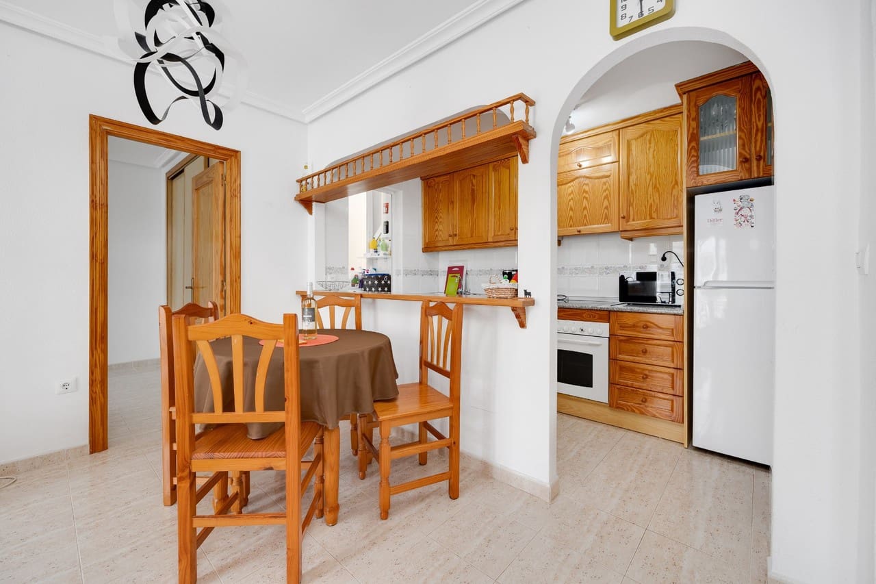2 makuuhuone Huoneisto myytävänä paikassa Orihuela Costa - 242 000 € (Ref: 9899173)