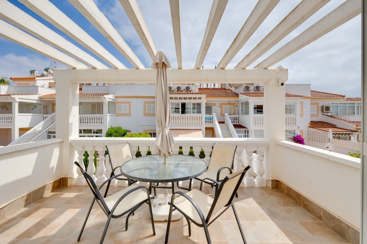 2 makuuhuone Huoneisto myytävänä paikassa Orihuela Costa - 242 000 € (Ref: 9899173)