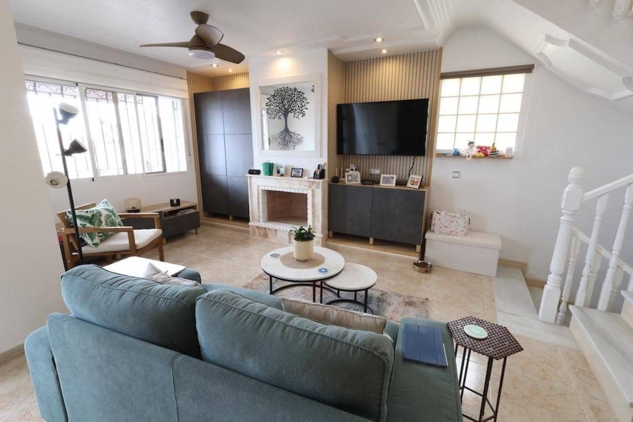 5 soverom Villa til salgs i San Miguel de Salinas med svømmebasseng garasje - € 385 000 (Ref: 9900349)