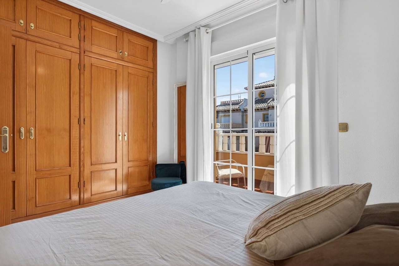 2 quarto Moradia para venda em Orihuela Costa - 239 000 € (Ref: 9900353)