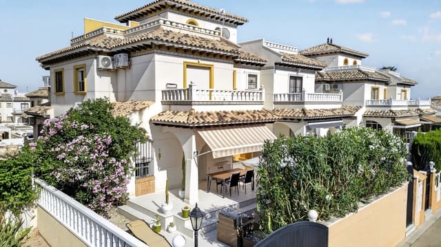 2 sovrum Villa till salu i Dehesa de Campoamor, Orihuela - 239 000 € (Ref: 9900353)