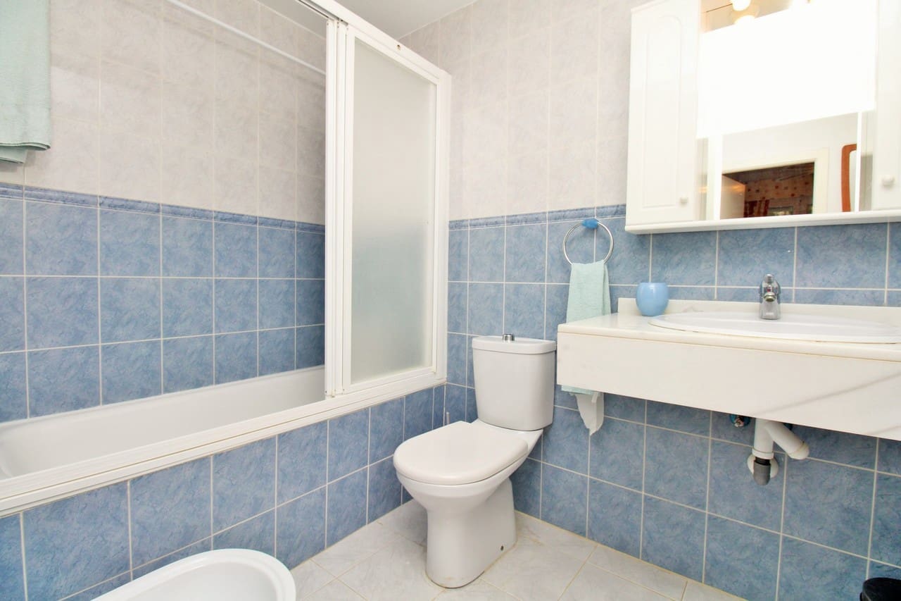 2 sypialnia Apartament na sprzedaż w Villamartin z basenem - 159 900 € (Ref: 9900356)