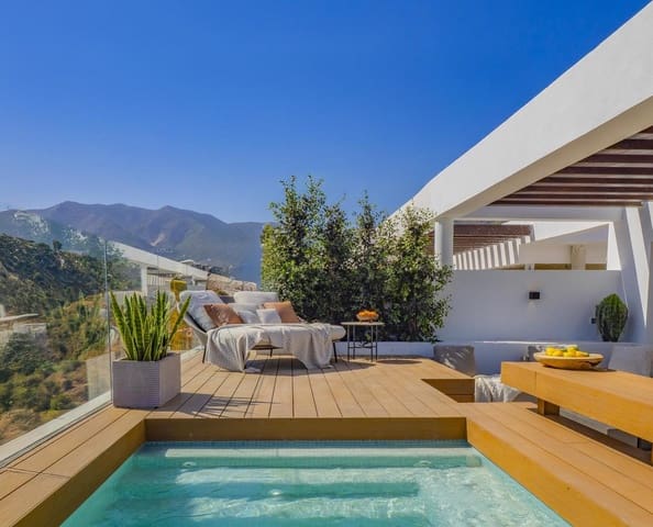 3 soverom Hus til salgs i Centro ciudad, Fuengirola med svømmebasseng - € 1 120 000 (Ref: 9907601)