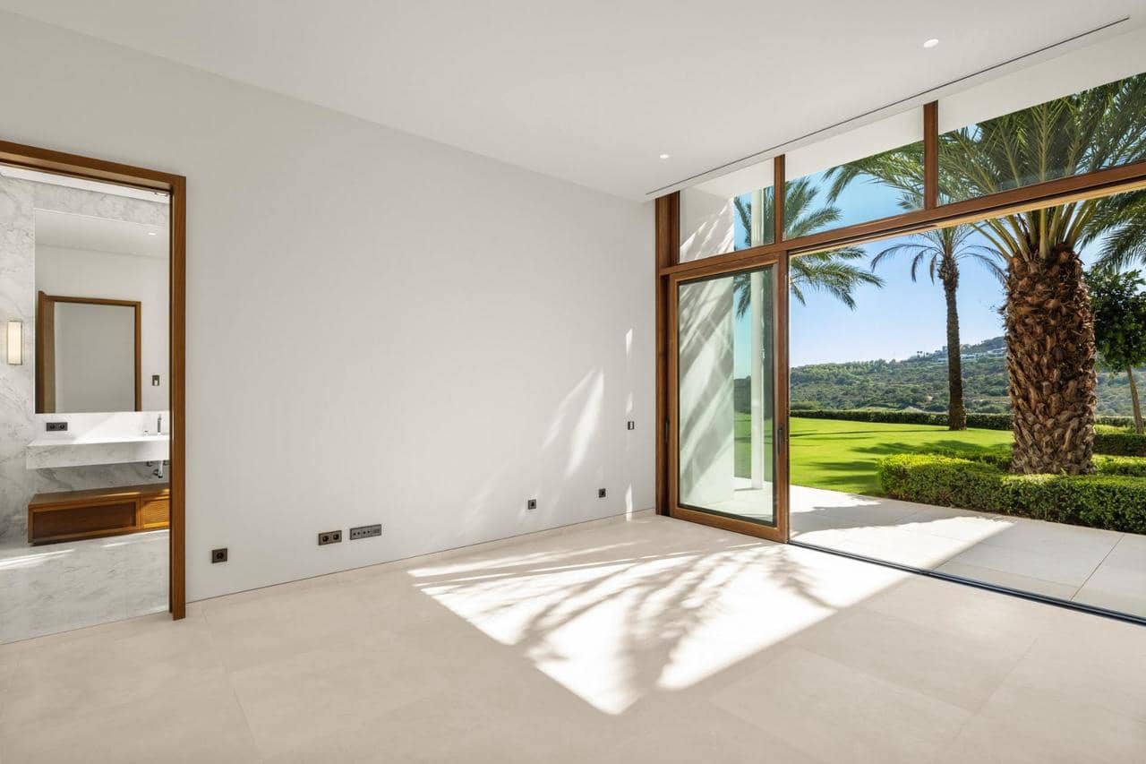 6 slaapkamer Villa te koop in Casares met zwembad - € 8.700.000 (Ref: 9907680)