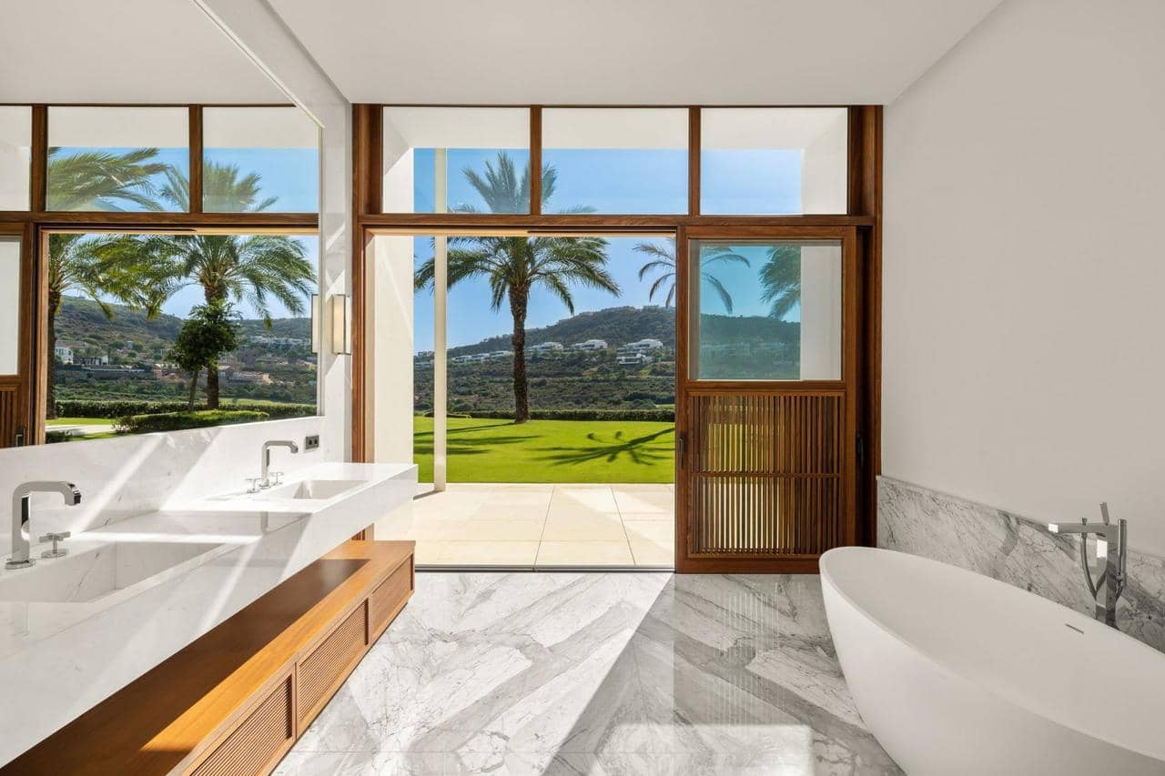 6 slaapkamer Villa te koop in Casares met zwembad - € 8.700.000 (Ref: 9907680)
