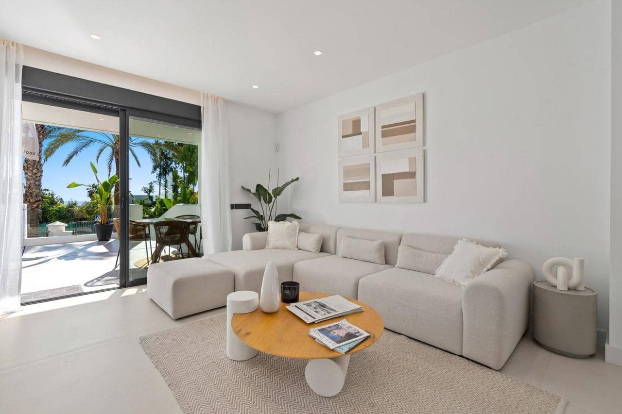 4 Zimmer Apartment zu verkaufen in El Paraiso mit Pool - 890.000 € (Ref: 9907964)