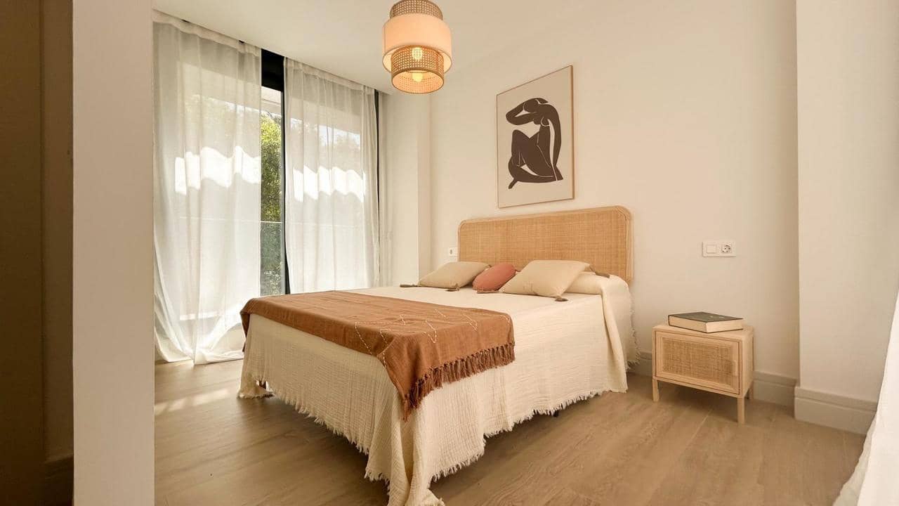 Casa de 3 habitaciones en Málaga ciudad en venta con piscina - 1.750.000 € (Ref: 9907970)