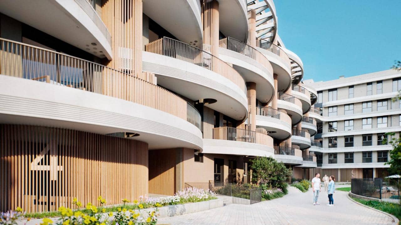 2 bedroom Apartment for sale in Malaga city with pool garage - € 349,000 (Ref: 9908012)