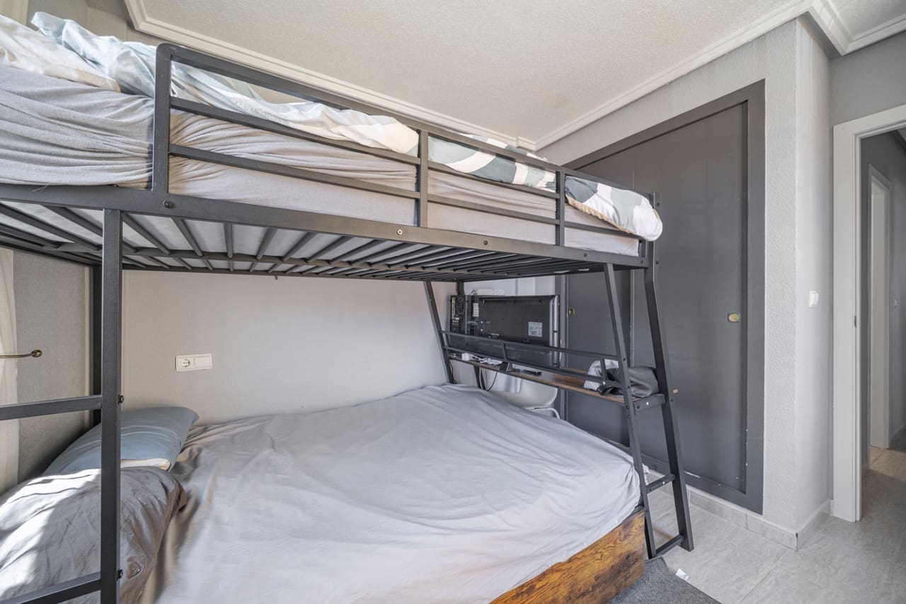 3 soveværelse Byhus til salg i Ciudad Quesada med swimmingpool - € 289.000 (Ref: 9908031)