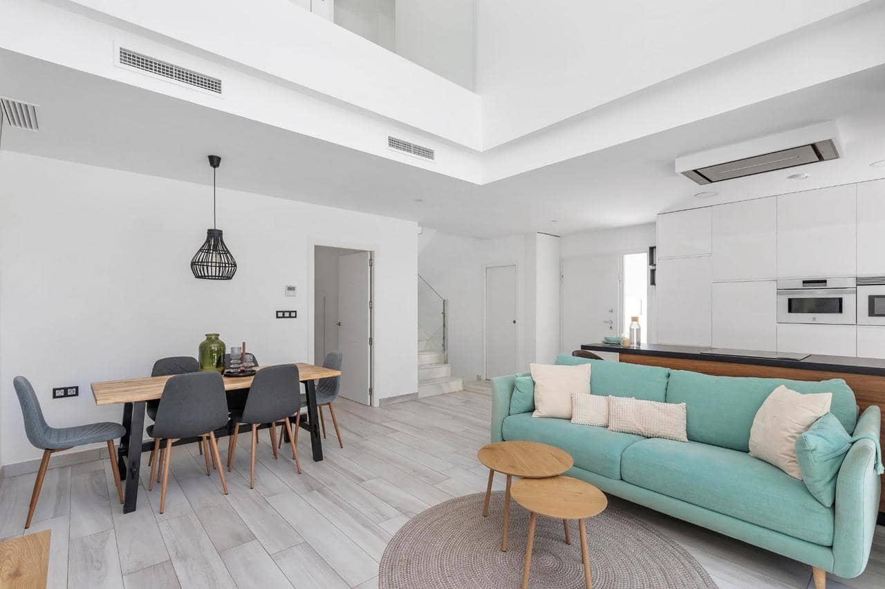 3 slaapkamer Villa te koop in Orihuela Costa met zwembad - € 590.000 (Ref: 9910114)