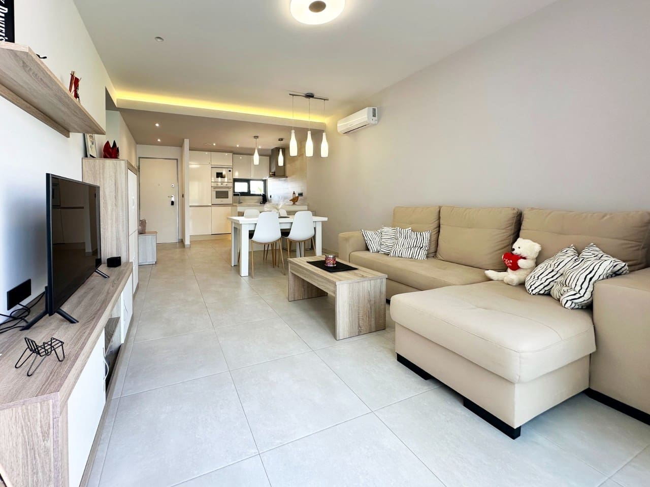 2 soverom Penthouse til salgs i Guardamar del Segura - € 289 000 (Ref: 9910115)