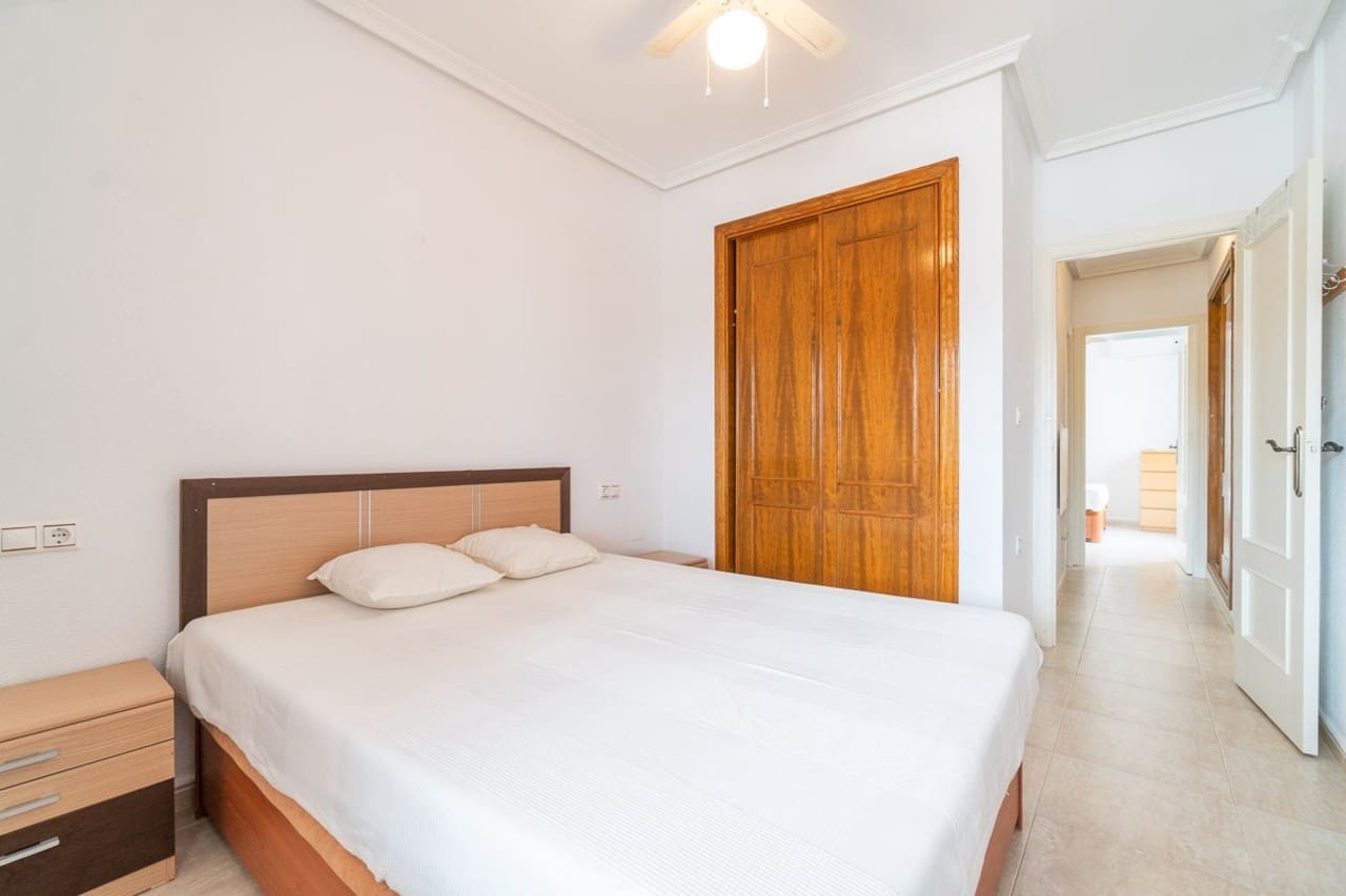 2 chambre Appartement à vendre à Orihuela Costa - 150 000 € (Ref: 9910122)