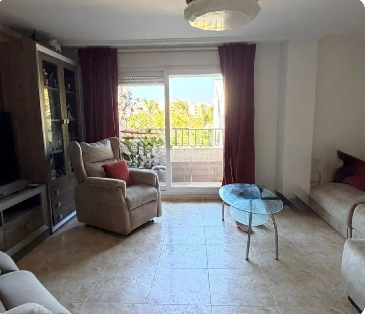 4 bedroom Apartment for sale in Villamartin - € 259,000 (Ref: 9910123)