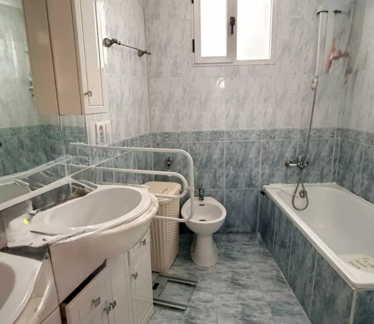 4 bedroom Apartment for sale in Villamartin - € 259,000 (Ref: 9910123)