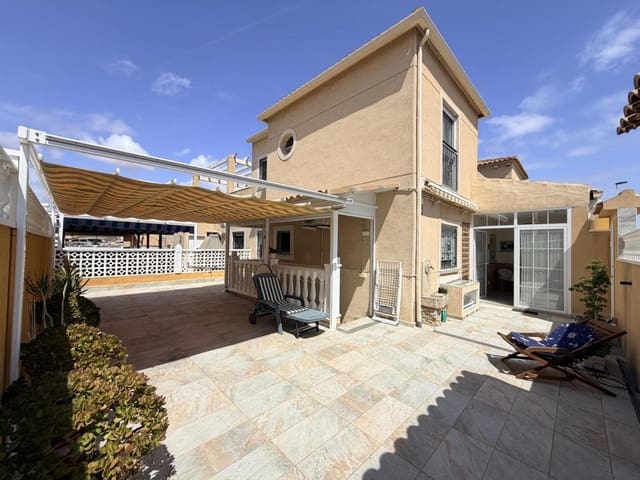 4 makuuhuone Omakotitalo myytävänä paikassa El Molino, Torrevieja - 228 000 € (Ref: 9910124)