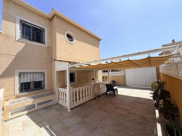 4 makuuhuone Omakotitalo myytävänä paikassa El Molino, Torrevieja - 228 000 € (Ref: 9910124)