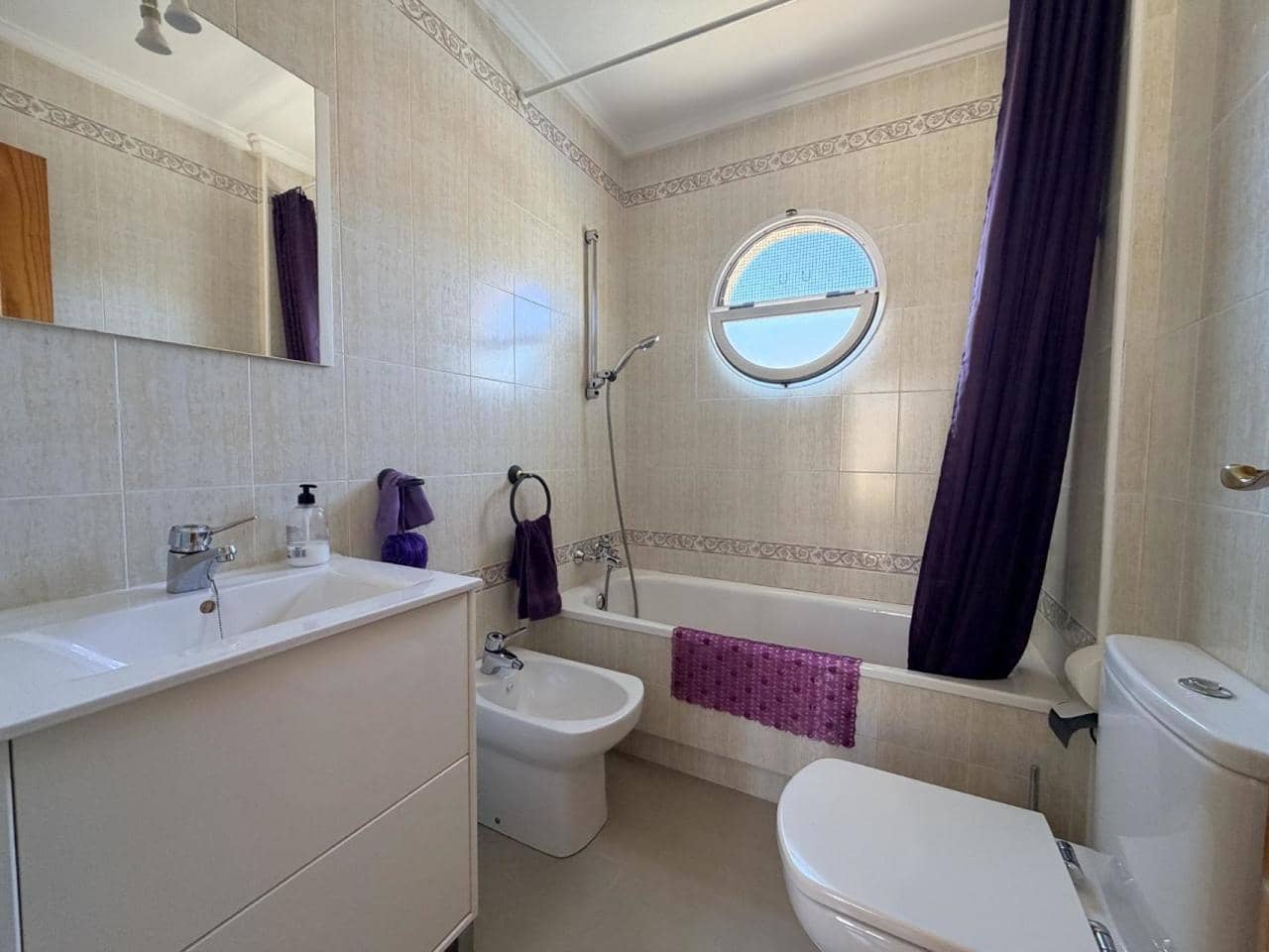 4 makuuhuone Omakotitalo myytävänä paikassa Torrevieja - 228 000 € (Ref: 9910124)