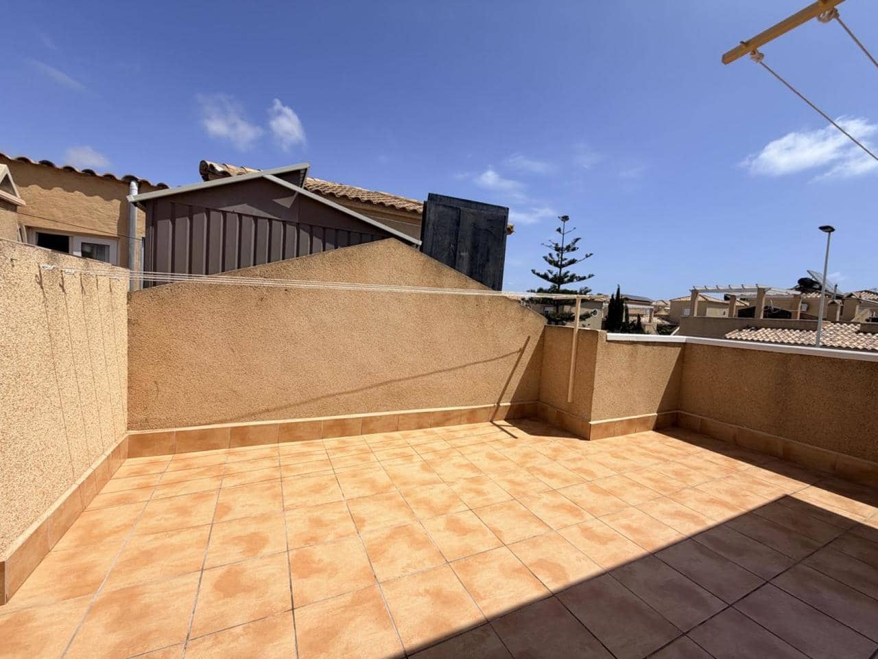 4 makuuhuone Omakotitalo myytävänä paikassa Torrevieja - 228 000 € (Ref: 9910124)