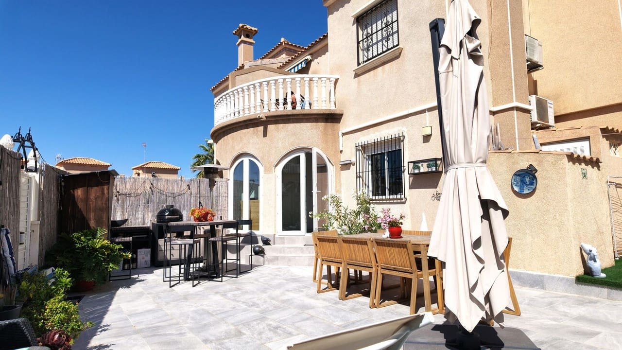 2 makuuhuone Omakotitalo myytävänä paikassa Villamartin - 269 000 € (Ref: 9912686)