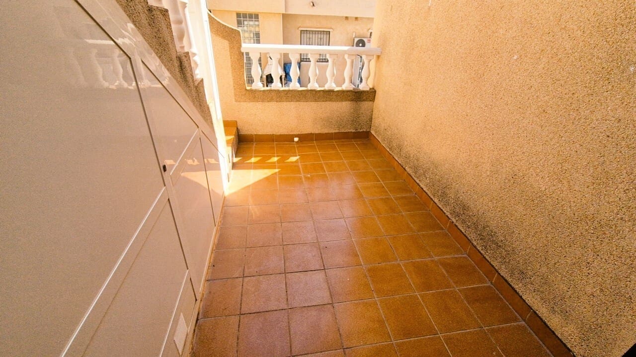 2 makuuhuone Omakotitalo myytävänä paikassa Villamartin - 269 000 € (Ref: 9912686)