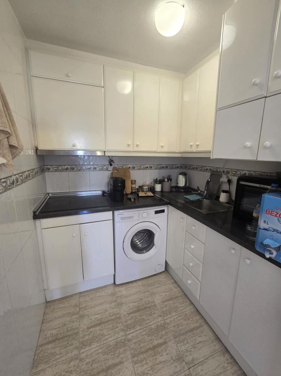 Apartamento de 3 habitaciones en Torrevieja en venta - 195.000 € (Ref: 9912688)