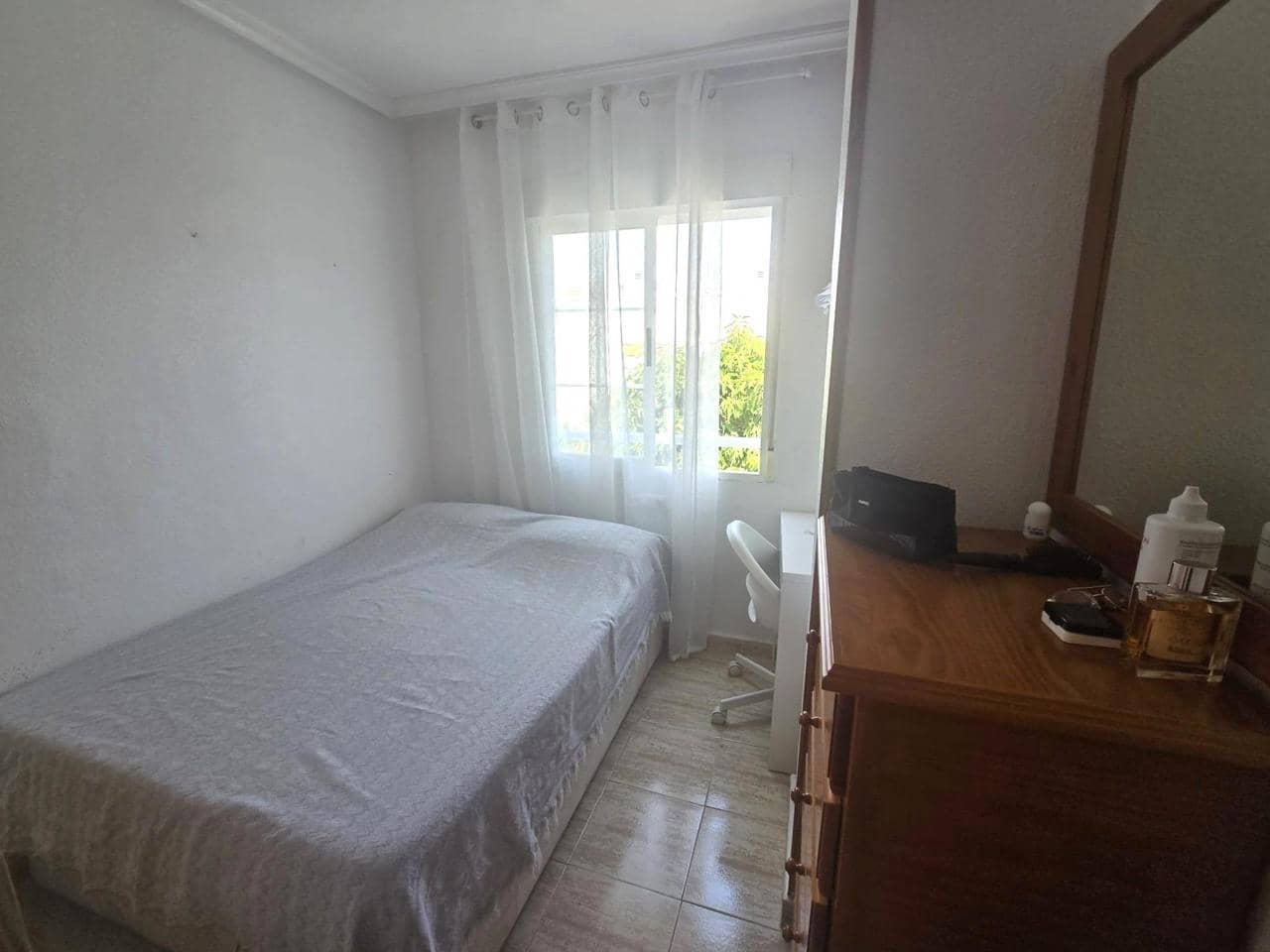 Apartamento de 3 habitaciones en Torrevieja en venta - 195.000 € (Ref: 9912688)