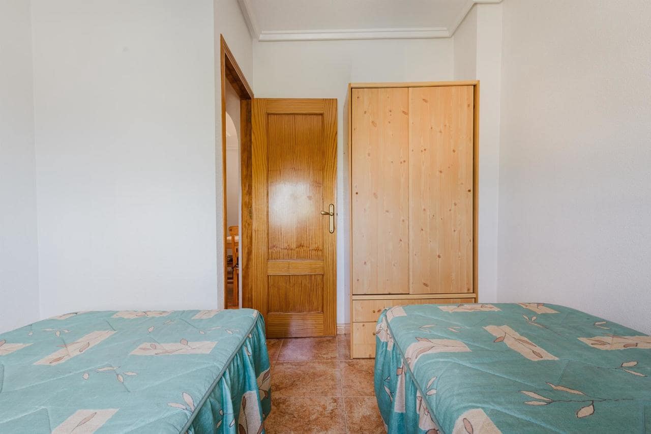 3 makuuhuone Huoneisto myytävänä paikassa Torrevieja - 154 000 € (Ref: 9912690)