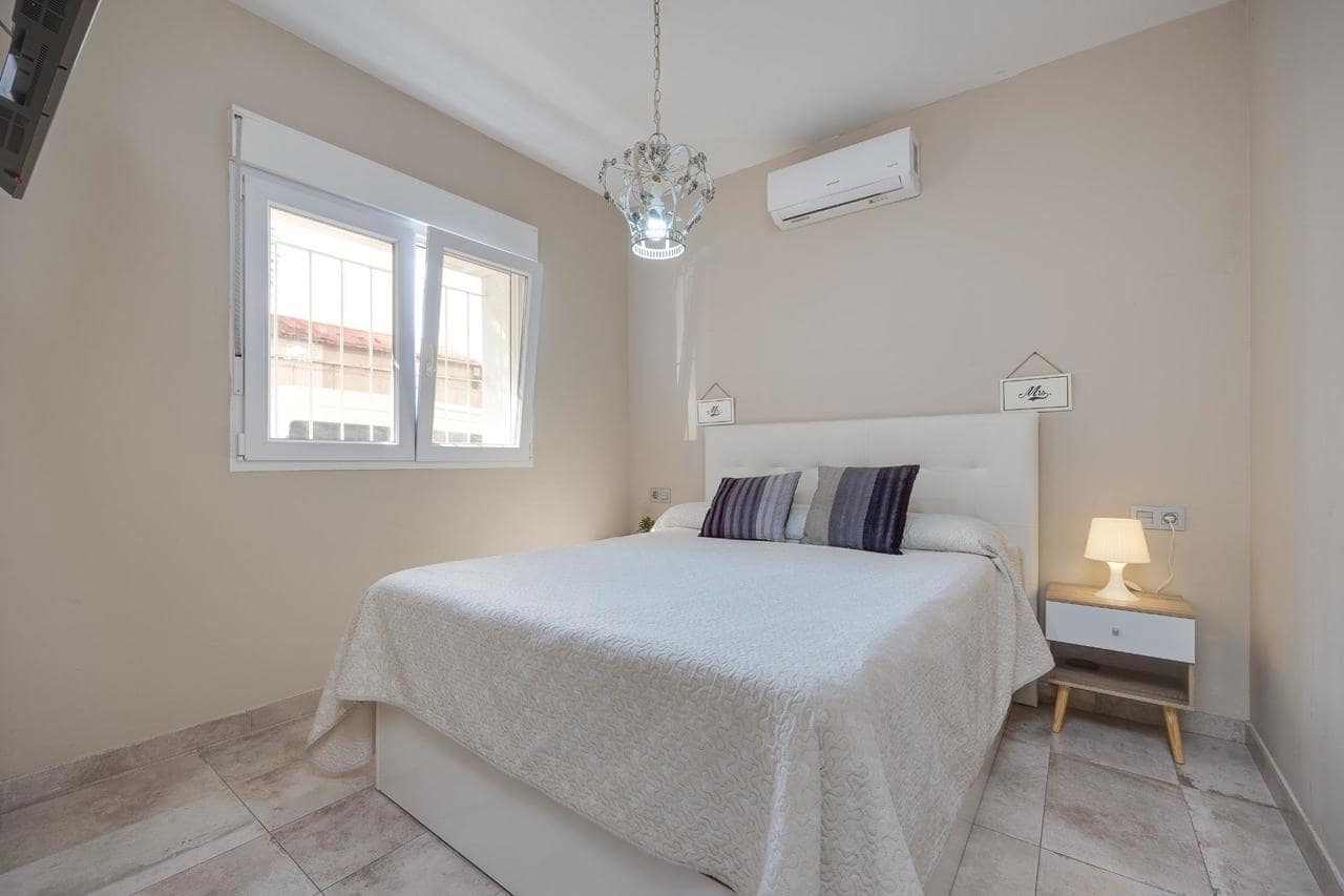 3 quarto Casa em Banda para venda em Torrevieja - 350 000 € (Ref: 9915326)