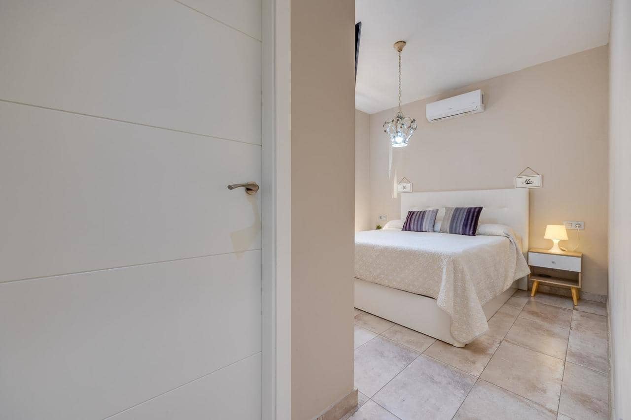 3 quarto Casa em Banda para venda em Torrevieja - 350 000 € (Ref: 9915326)