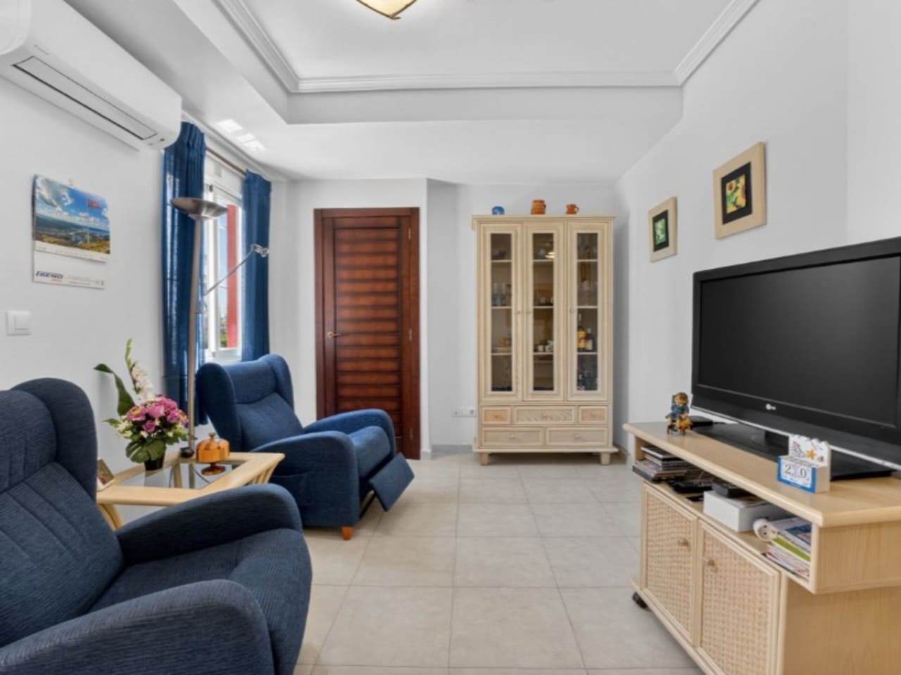 4 quarto Casa em Banda para venda em Torrevieja - 329 000 € (Ref: 9915327)