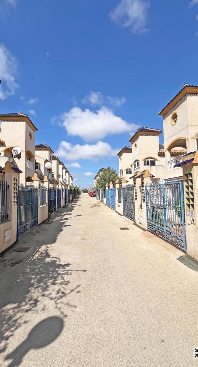 2 Zimmer Haus zu verkaufen in Guardamar del Segura mit Pool - 159.500 € (Ref: 9915329)