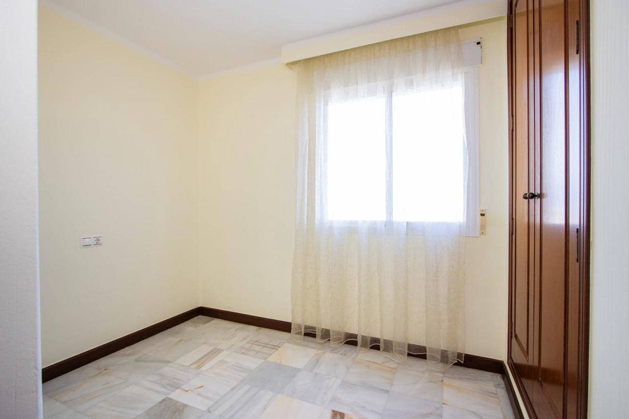 3 bedroom Apartment for sale in Torrevieja with pool - € 359,900 (Ref: 9915333)
