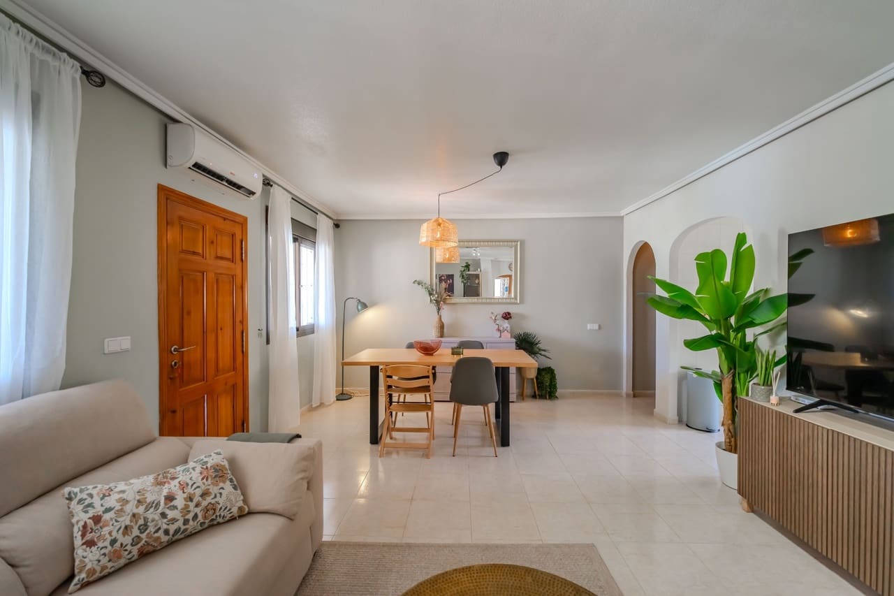 3 sovrum Lägenhet till salu i Ciudad Quesada med pool - 219 950 € (Ref: 9916499)