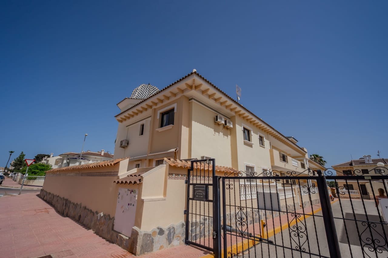 3 sovrum Lägenhet till salu i Ciudad Quesada med pool - 219 950 € (Ref: 9916499)