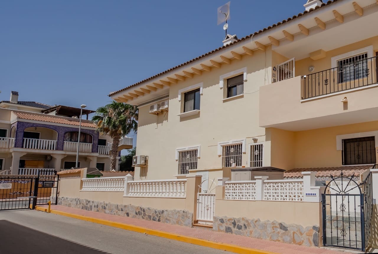3 sovrum Lägenhet till salu i Ciudad Quesada med pool - 219 950 € (Ref: 9916499)