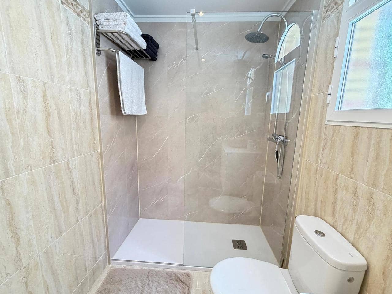 2 makuuhuone Omakotitalo myytävänä paikassa Orihuela Costa - 239 000 € (Ref: 9916509)