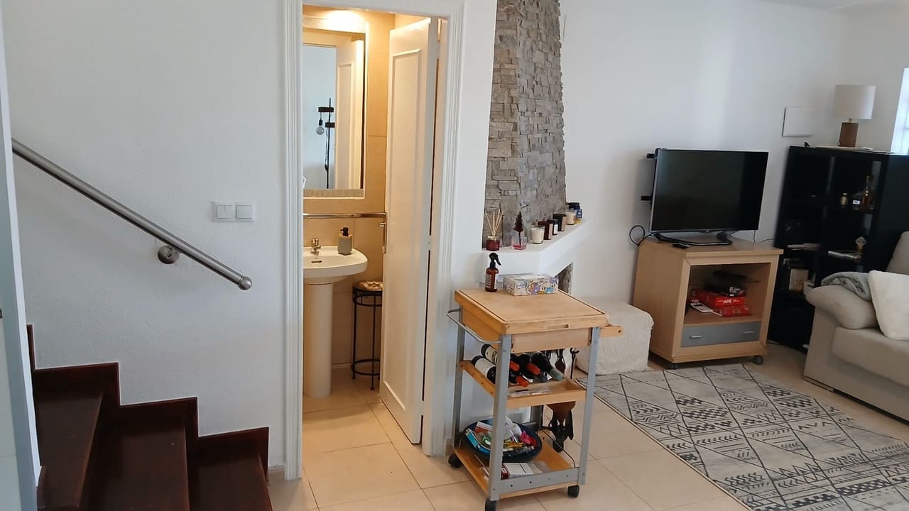 2 makuuhuone Omakotitalo myytävänä paikassa Orihuela Costa - 219 950 € (Ref: 9916515)